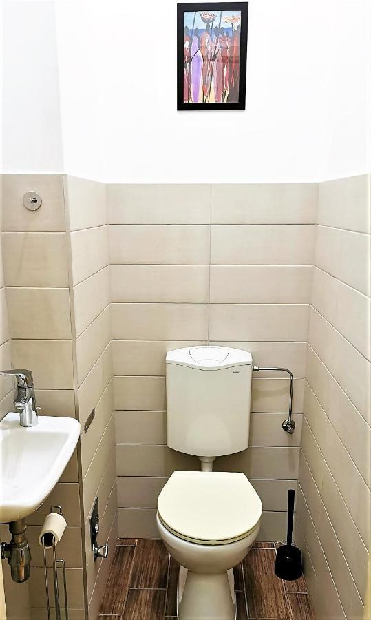 Orangehomes Kalvin Sq 2 Bedroom Apartment Budapest Exterior foto