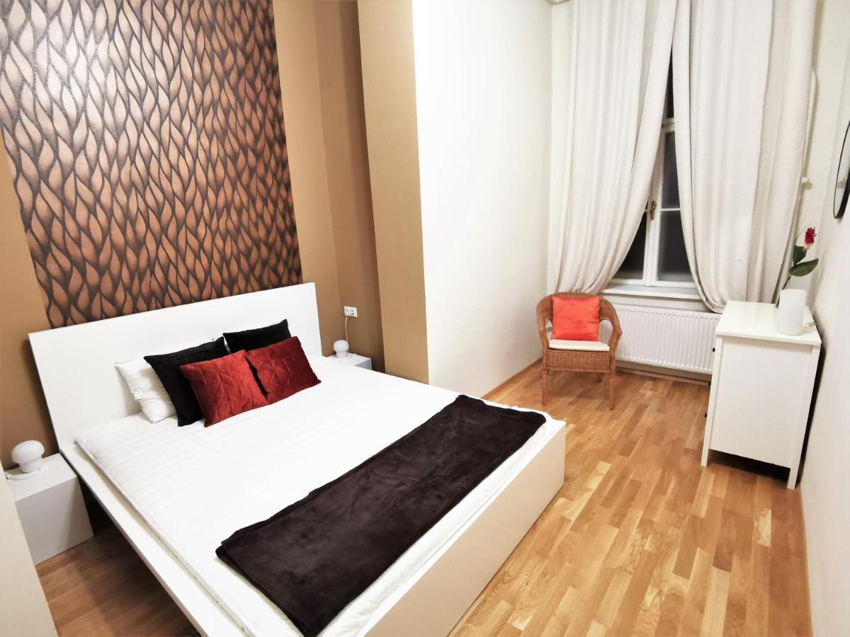 Orangehomes Kalvin Sq 2 Bedroom Apartment Budapest Exterior foto