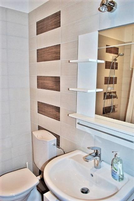 Orangehomes Kalvin Sq 2 Bedroom Apartment Budapest Exterior foto