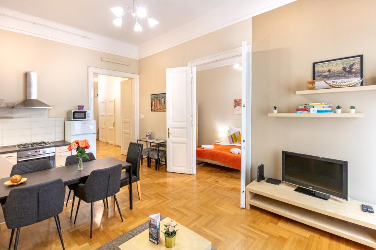 Orangehomes Kalvin Sq 2 Bedroom Apartment Budapest Exterior foto
