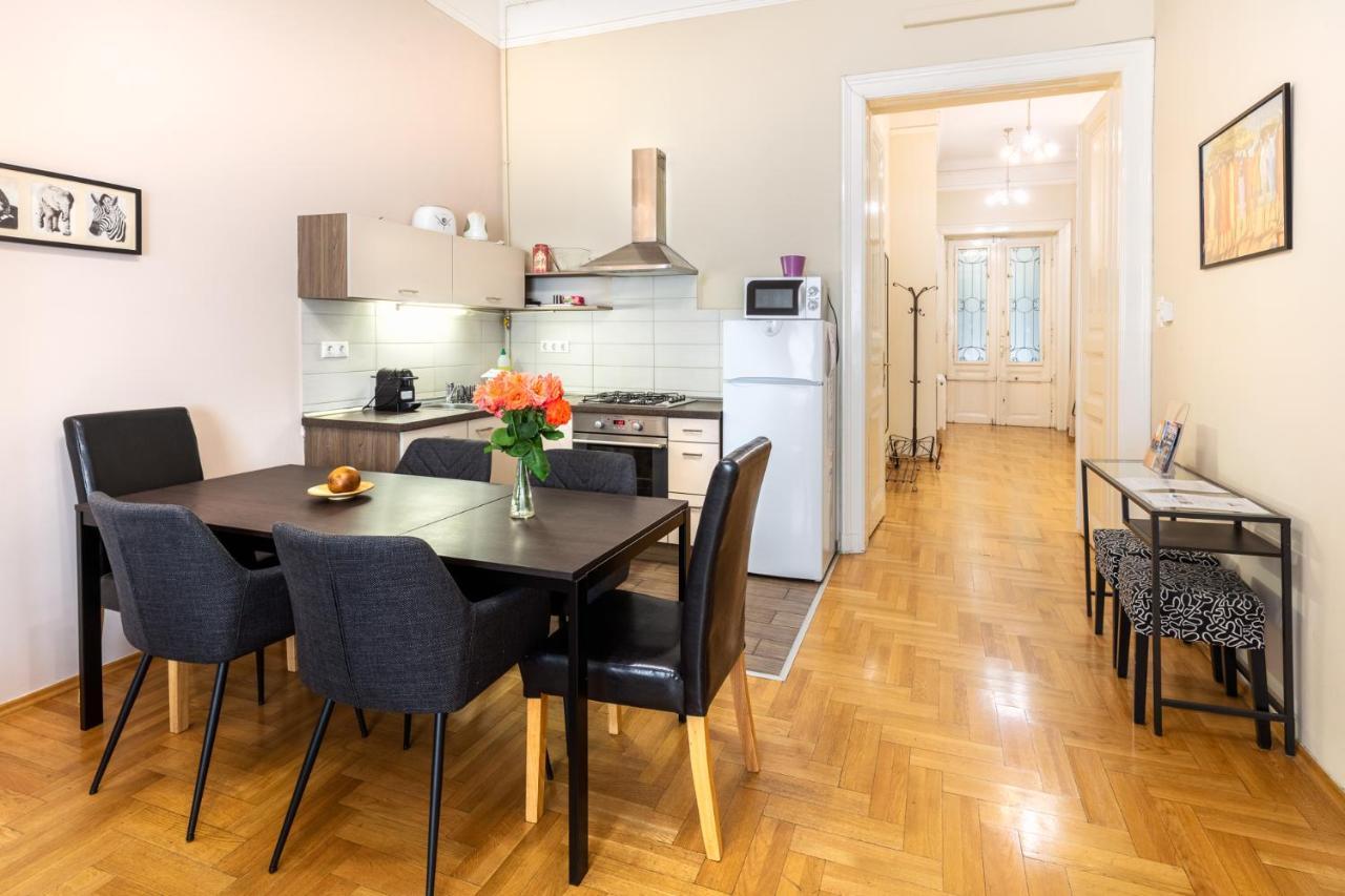 Orangehomes Kalvin Sq 2 Bedroom Apartment Budapest Exterior foto