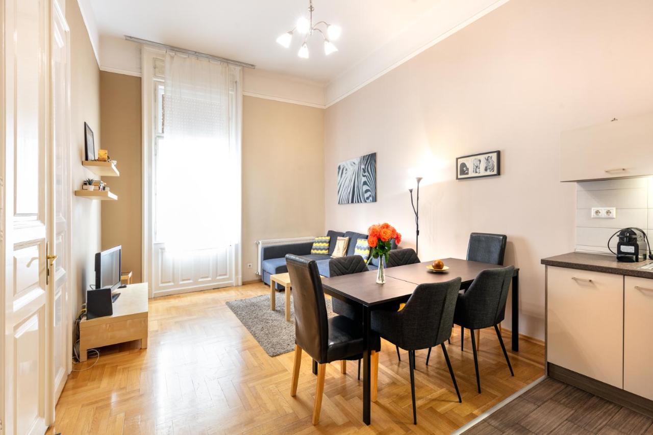 Orangehomes Kalvin Sq 2 Bedroom Apartment Budapest Exterior foto