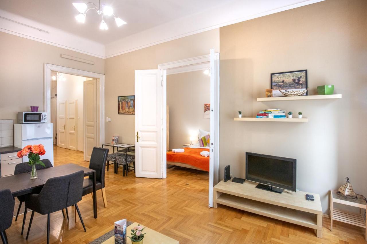 Orangehomes Kalvin Sq 2 Bedroom Apartment Budapest Exterior foto